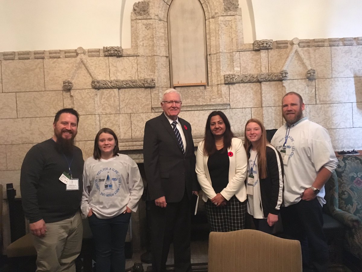GrahamStobbe's tweet image. Had a great chance to meet chair @billcaseyns of the Health Committee.  Thanks for listening to our girls talk about life with Type One Diabetes. #kidsforacure #teamt1d @JDRF_Canada @SoniaLiberal