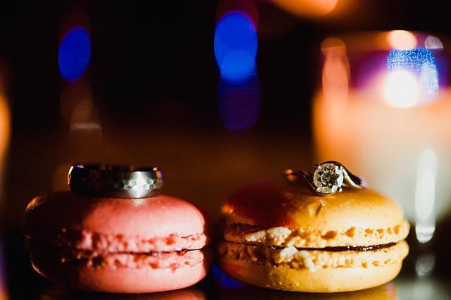 cameracait's tweet image. Here’s some tasty bling for your Tuesday afternoon. .
.
.
.
.
#weddingbling #austinweddingphotographer #ringshots #sanantonioweddings #editorialphotography #saweddingphotographer #weddingdetails ift.tt/2zdYcLr