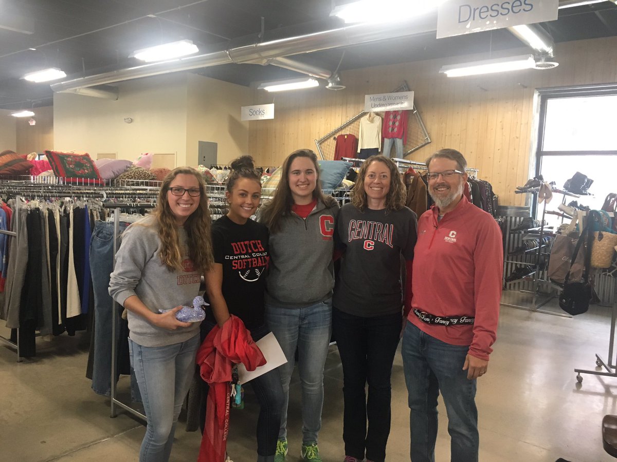 CentralCollEd's tweet image. Looking fancy for #CentralServiceDay