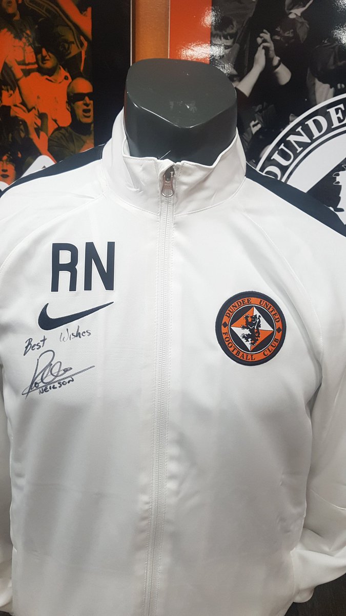 DUFCShop's tweet image. WIN| We have a very special prize. You can win a 18/19 track jacket signed by @dundeeunitedfc manager Robbie Neilson. Simply follow the Club Shop account and quote this tweet using #RISE. The winner shall be drawn at random at half time of the QOS game this coming Saturday. ⚫🍊