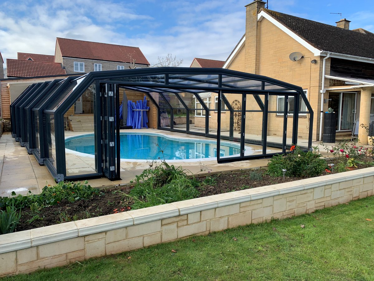 SummitLeisure's tweet image. Completed another installation in the ever popular anthracite colour! The bi-fold doors at one end give the added luxury of clearing the pool when opening up to provide open air swimming when the weather is good. #swimmingpool #poolsafetycover #swimmingpool #pools #poolcover