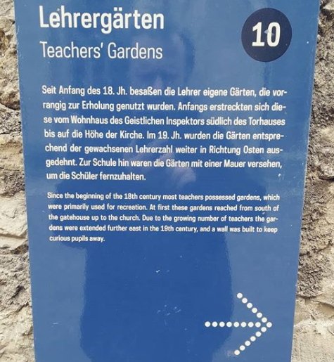 HSprengkamp's tweet photo. #Landesschule #Pforta - Tag der offenen Tür am 03.11.2018. Ist auch sonst eine Reise wert, (das Angebot des Landesweinguts auch), z.B. in Verbindung mit einem Besuch des Naumburger Doms. #Schulpforta #Naumburg #Weltkulturerbe https://t.co/jInbEXKlvh