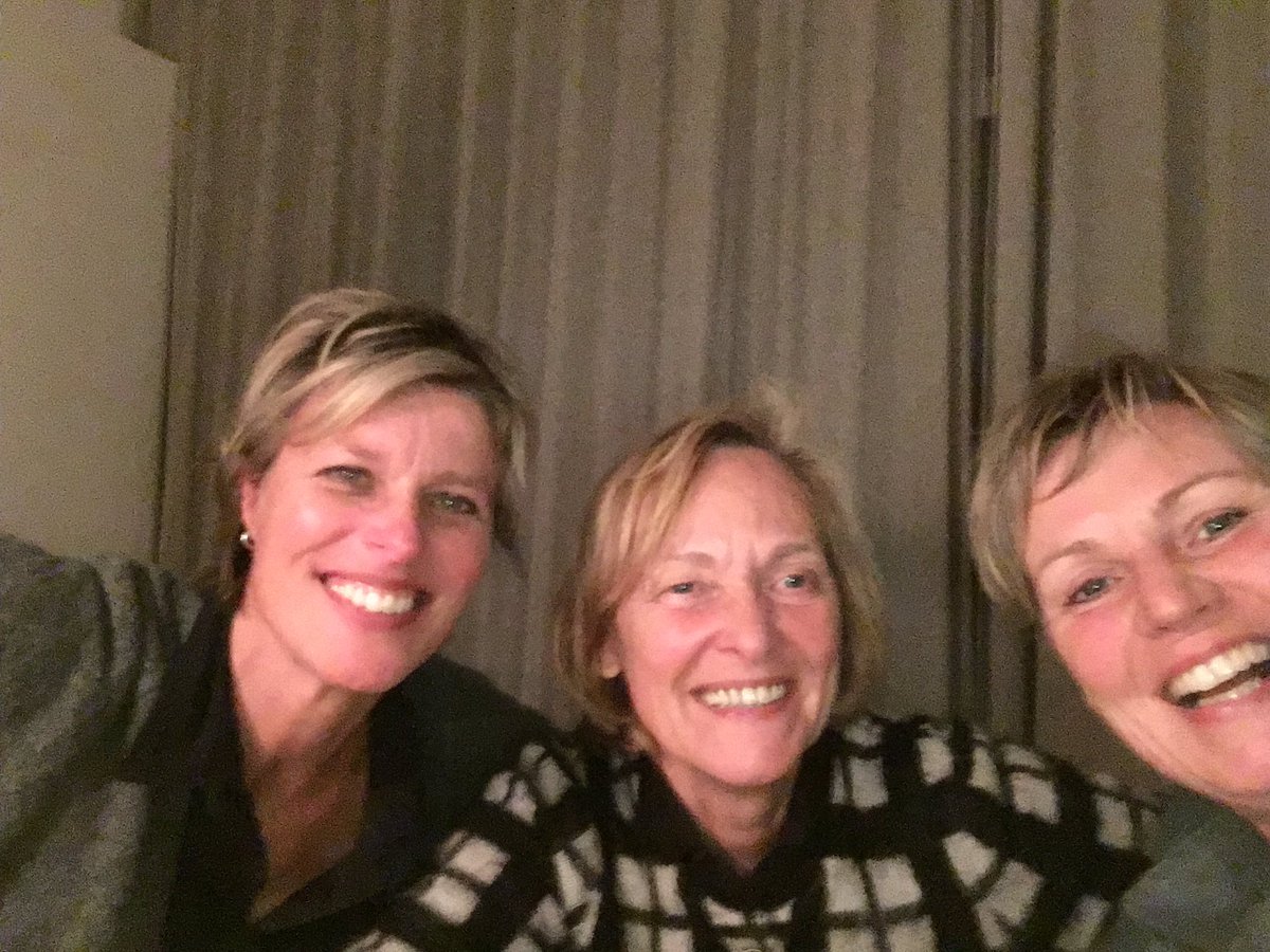 Gezellig middagje en etentje achteruit en vooruit kijken! <a href="/GerdaGeurtsen1/">Gerda Geurtsen</a> <a href="/NLuitdaging/">Nederlandse Uitdaging</a> @UitdagingWF <a href="/UitdagingS/">Schager Uitdaging</a>