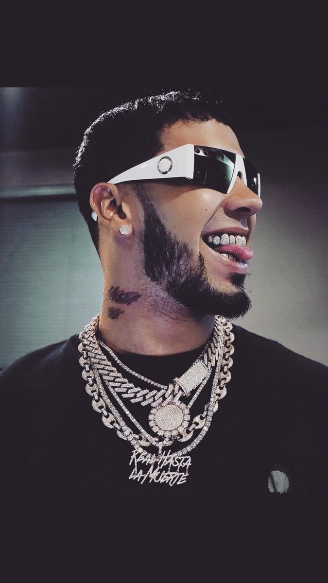Anuel_2bleA's tweet image. Illuminati!! 👹👁