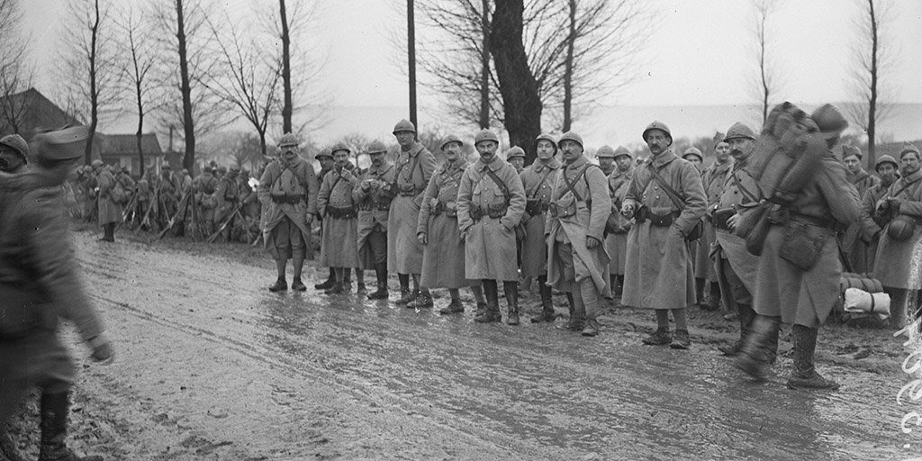 HistoryHub_ie's tweet photo. Details of First World War history competition for secondary schools. Theme is 'The Homecoming of #WWI Troops' #ww1centenary #ucdcentenaries https://t.co/F3iekg9KmA https://t.co/e1Z9QhYh4k