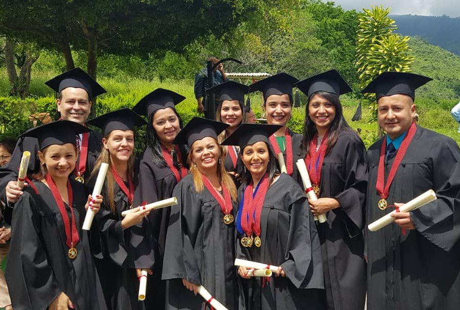 (1) Uno de nuestros pilares fundamentales es la #Formación de nuestros agremiados y su talento humano. Es por ello que en el 2016 durante el periodo del Lcdo. <a href="/nelsonmonreal/">Nelson Monreal</a>  iniciamos una alianza con la <a href="/univallemomboy/">Universidad Valle del Momboy</a> por medio del Programa Acreditación por Experiencia #Papex