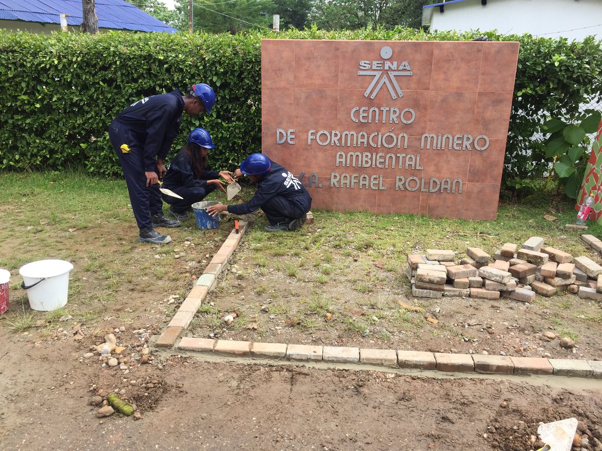 Const1S's tweet photo. Técnico en construcción de edificaciones .. Cambiando  Vidas  CFMA .. 
@SBDIR_SENACFMA 
@CformaSenacfma https://t.co/XZTiUSS8zT