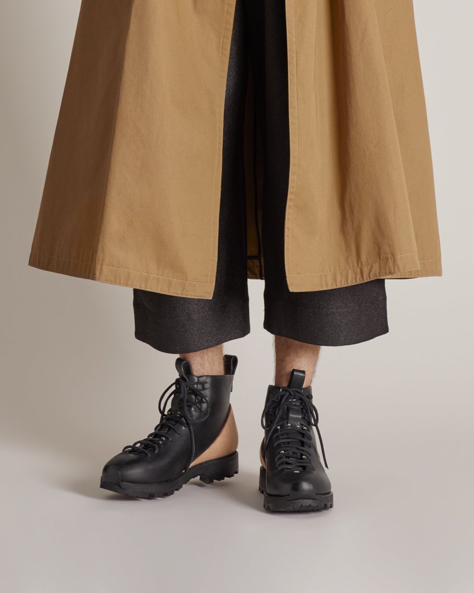 FEITDirect's tweet image. Trail Runner High: Edition of 36. In stark contrast to the trail type sneakers found on the market today, this is an all-natural shoe that utilizes only biological materials instead of oil based synthetics. Available at feitdirect.com