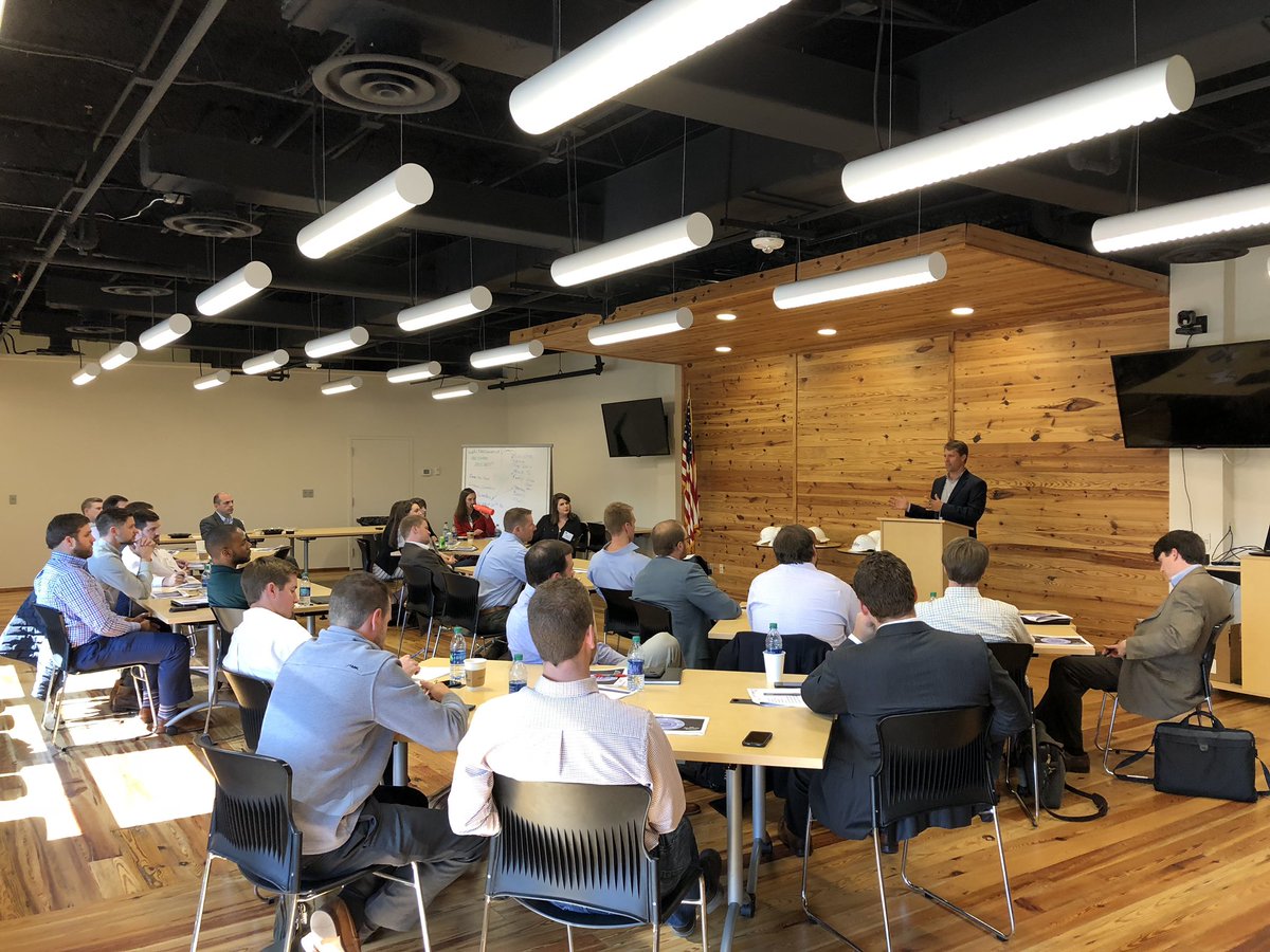 ABCofAlabama's tweet image. Class of 2018 Future Leaders In Construction enjoy lunch and comments from Daniel Murray @Murray_Building on Leadership. Attendees include- @BrasfieldGorrie @HOARLLC @HOARPreconBham @DosterInc @Cooper_Builds @bradley @RobinsMorton @warrenaverett and others #ABCMeritShopProud
