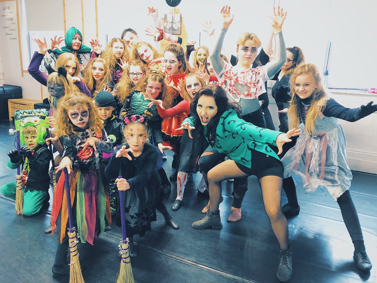 A little look at all of our students dressed and ready for the Halloween performance that took place in #Wisbech marketplace on Saturday. The kids performed their socks off and we’re so proud of all of them #WisbechBusiness #performingarts