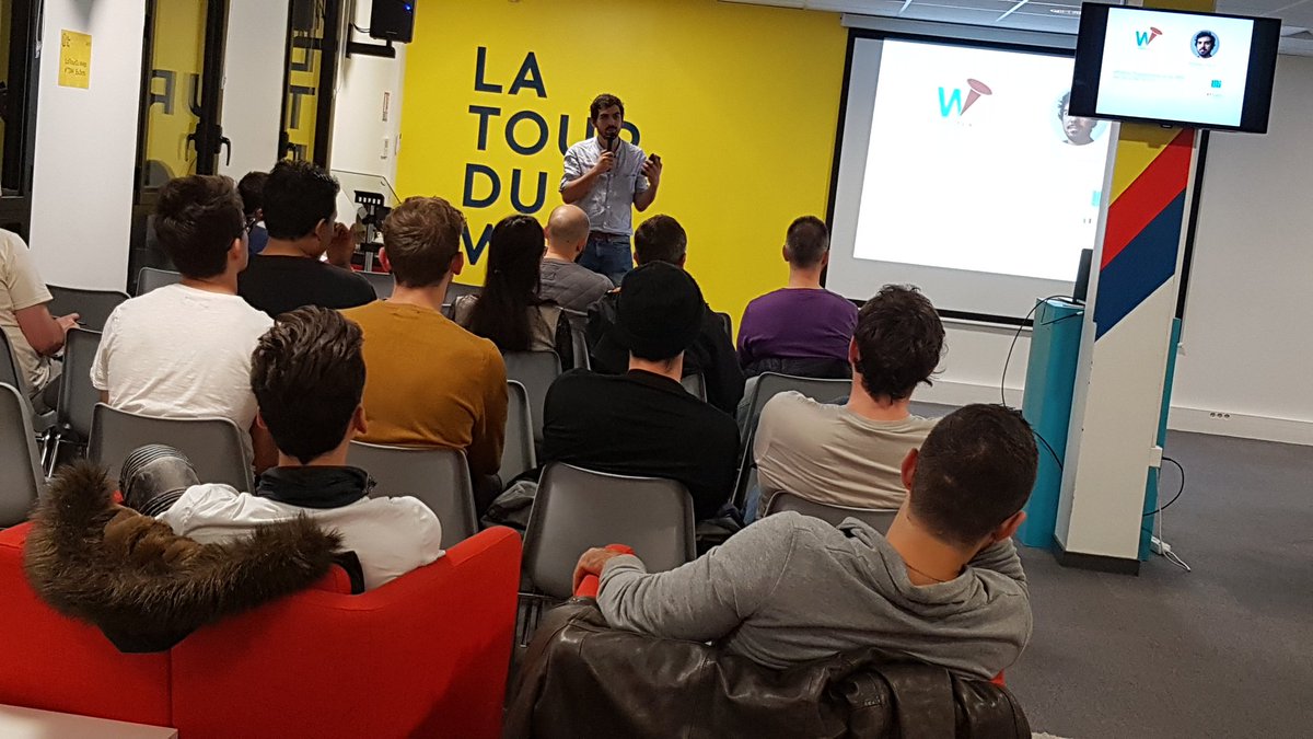 LaTourDuWeb's tweet image. On découvre l&apos;extrême programming avec @wishtack ce soir en Meetup @LyonJS 🤩 
#js #javascript #cestcomplique