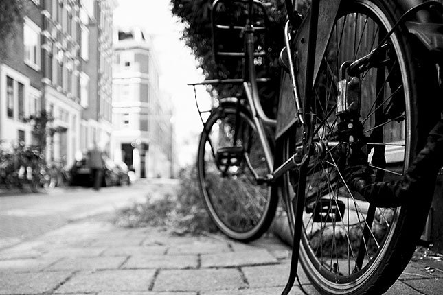 bildakademie's tweet image. Vom 15. bis 16.12.2018 mit Jochen Kohl #Amsterdam fotografieren – dieser #Fotoworkshop aus der Reihe #pacertified der @PADuisburg macht es möglich. Extrabonbon: die #Lichtinstallationen während des Amsterdam Light Festival @AmsterdamLight ablichten. bit.ly/2Q7h9Xp