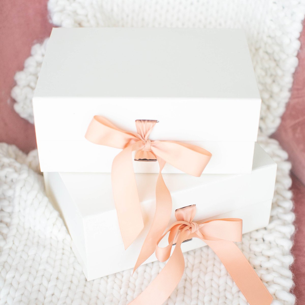 Head on over to our Instagram bit.ly/2Jq6ULn for a #giveaway that is happening right now! Enter for a chance to win a #bridal #selfcare #giftbox! xo