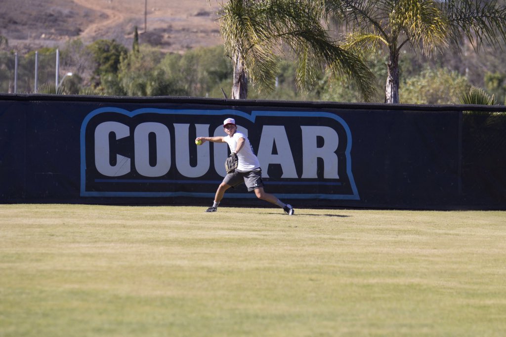 Put your GAME faces on! 😠 Intramural volleyball and softball are still open for registration! Sign up now and get that trophy 🏆🏐⚾️cougaraccess.csusm.edu/Course/Search.…