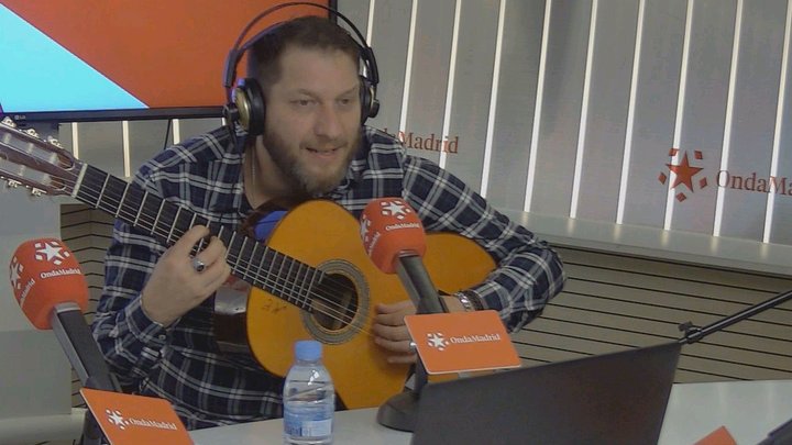 ▶️ VIDEO ENTREVISTA

<a href="/saulquiros1/">Saul Quiros</a> se ha pasado por el <a href="/BuenosDiasOM/">Buenos Días Madrid</a> de <a href="/ondamadrid/">Onda Madrid</a>
con <a href="/ElydValle/">Ely del Valle</a> para presentarnos
'Fin de fiesta' que en realidad es todo un nuevo comienzo

telemadrid.es/programas/buen…