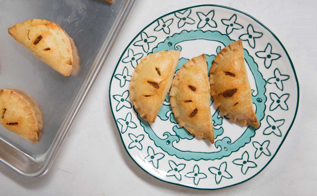 SWappliances's tweet photo. Try these tasty empanadas with potatoes and chorizo. You won’t be sorry. https://t.co/iiBv9cz5P7 https://t.co/zow8QPoLi5
