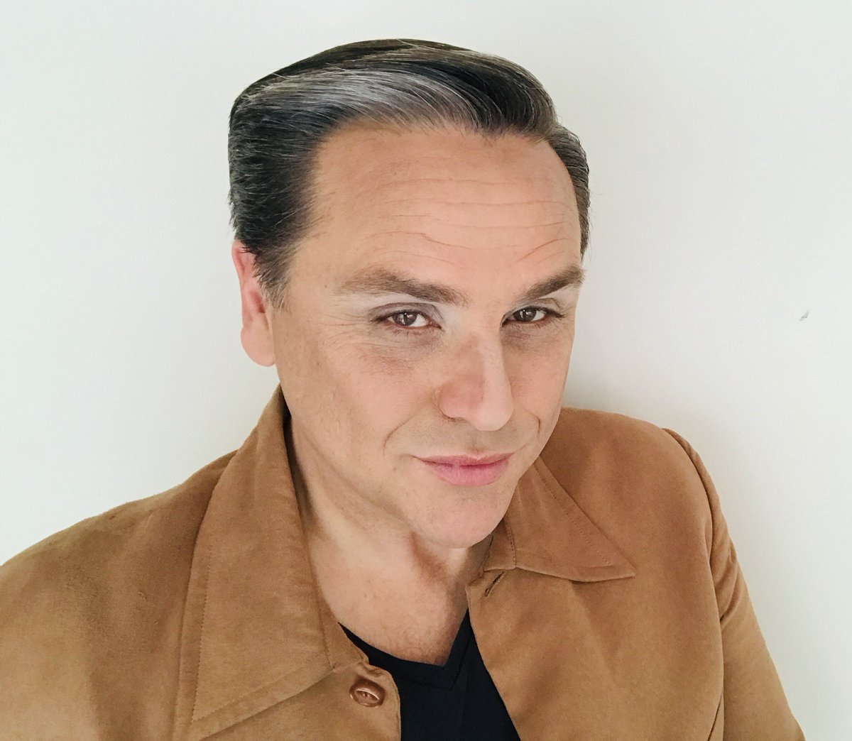 As the Muppets used to sing “it’s time to put on makeup...” Am heading into the <a href="/9NewsMelb/">9News Melbourne</a> studios of <a href="/9NewsAUS/">9News Australia</a> this arvo bring you all the Showbiz goss on <a href="/9NewsNOW/">Nine News NOW</a> Please tune-in for all the FUN! 😀