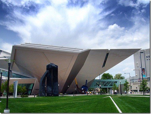 D_T_C_A_D's tweet photo. Los 12 diseños arquitectónicos modernos más innovadores del mundo
https://t.co/LahFYykoIu: https://t.co/JGl8tJ1kku
