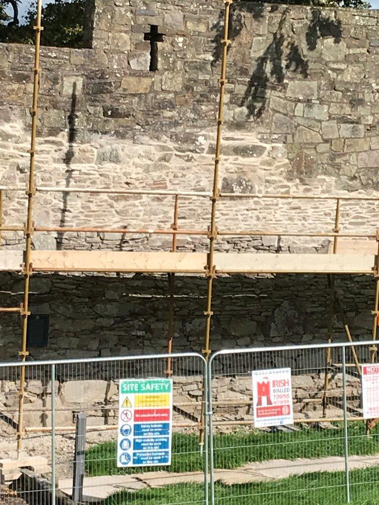 Great to see restoration works continue at Youghals 13th century Town Walls. Works supported by The Heritage Council &amp; Irish Walled Towns Network. Works ensure the structure &amp; integrity of this magnificent structure and heritage site.
#youghal  #ireshwalledtownsnetwork