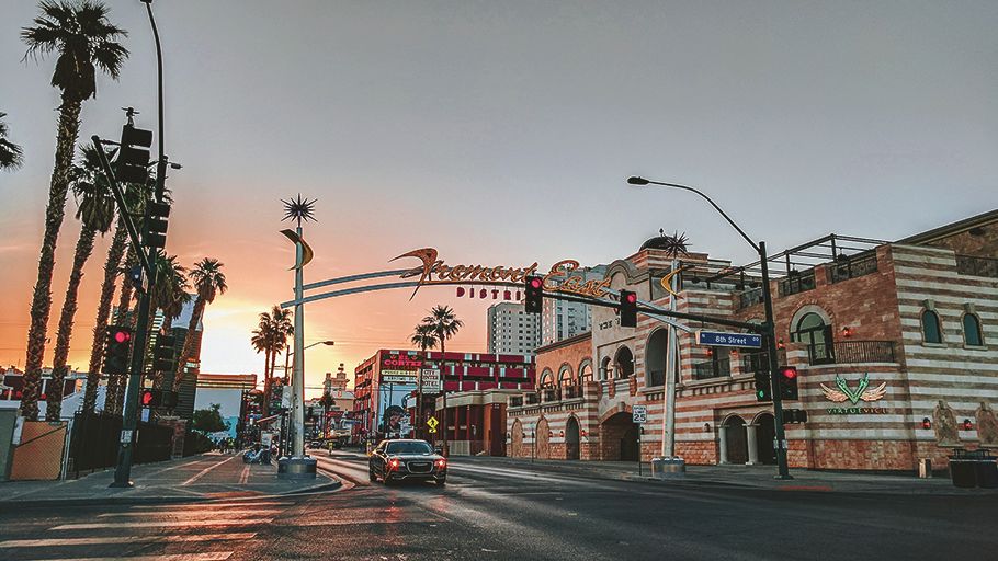 Aero is taking off to Vegas, catch a ride with us! Fly direct on a shared charter with executives from top tech companies. Flight details + bookings here: buff.ly/2CNOT8t ✈️ #goaero