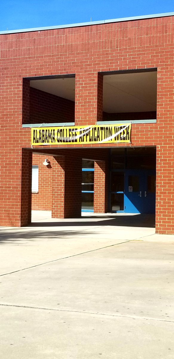 AshleyLamarca's tweet photo. Alabama College Application Week is here! Click the link below to find a list of ALL colleges who are participating. @OakGroveTigers  @pamelabdennis 

https://t.co/t0esqf1dVs https://t.co/SGJGLeArQy