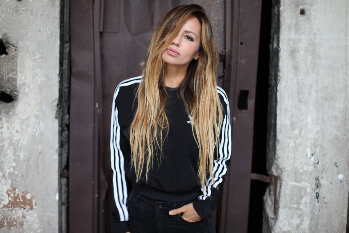 De luca. Deborah de luca hot. De luca. дебора делюка. Dj deborah.