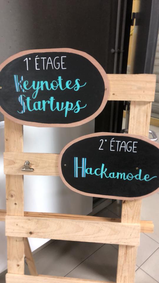 Chareboutier's tweet image. Aujourd&apos;hui, nous avons présenté un sujet sur la valeur et la traçabilité des produits et de ses composants lors de l&apos;#Hackamode des #FashionDays !