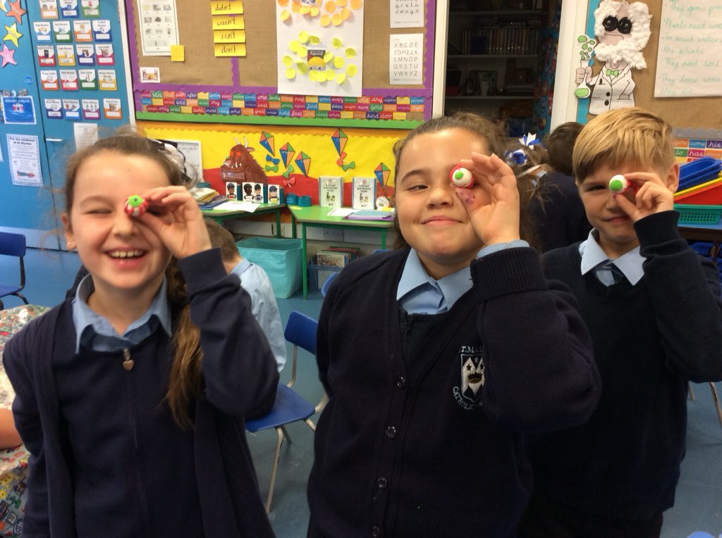 StMariesKirkby's tweet photo. Years 5 and 6 love Science club! #fossils #science #volcanoexplosion https://t.co/ww1zHxIQh6