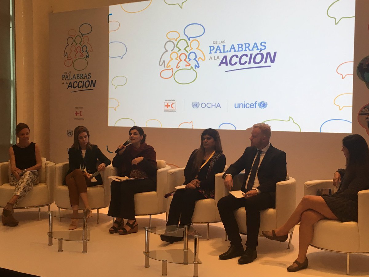 giovannanunezm's tweet image. C4D and Accountability to affected populations strategies to response migration flow from Venezuela. IOM, Internews, Unicef working with governments, with communities #DeLasPalabrasALaAccion #fromwordstoaction