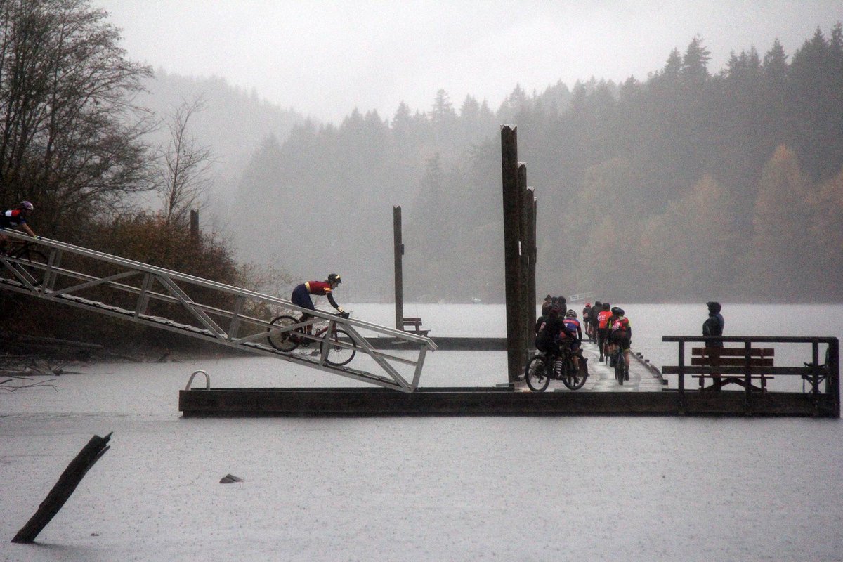 <a href="/CrossontheRock/">Cross on the Rock</a> journal is up to date with #teamstripeyroses race reports: @lumberX &amp; #psychocross. They got sidetracked a little with the <a href="/TSCrossFondo/">TripleshotCrossFondo</a> oakbaybikes.com/a-racing-journ… #yyj #yyjcross #crossishere #COTR19 #cyclocross