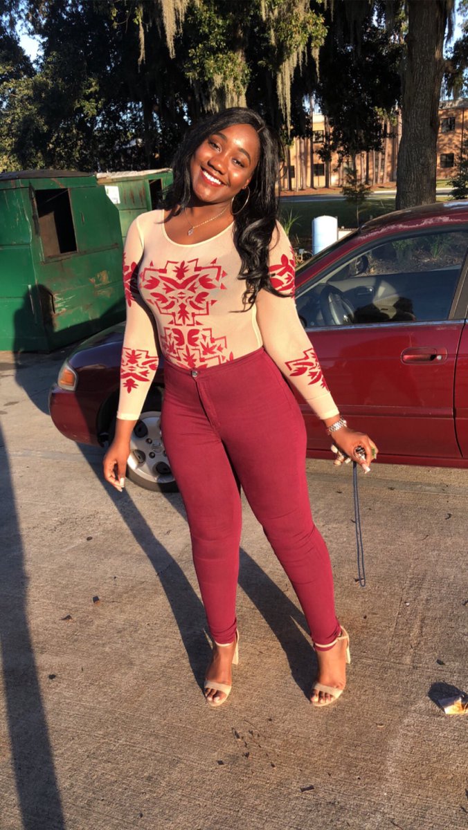 ange_lina_99's tweet photo. I looked like somebody auntie during #ssux18 ππ https://t.co/UAwM2rNn1k