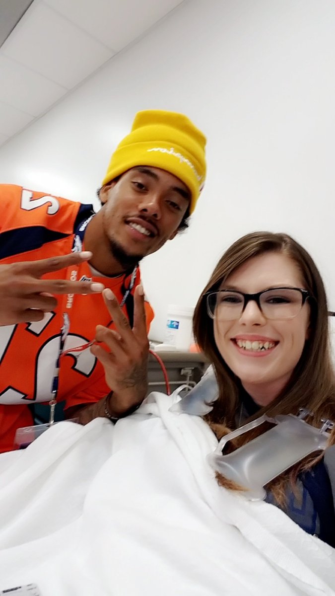 KS_Girl97's tweet photo. @1kinglang and I at #DriveForLife21 😍 https://t.co/fLKdM4HOp2