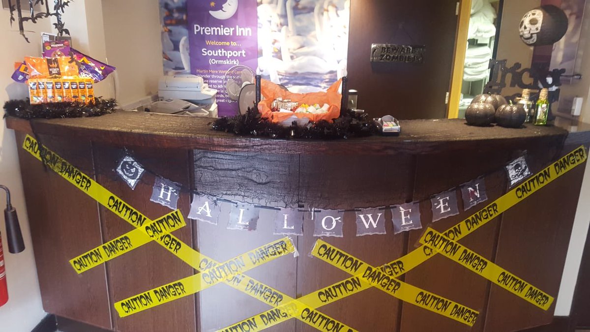 Fluffymcgee21's tweet photo. Happy Halloween from Liverpool North and Ormskirk PI 🎃 @Ruth_x_Quinn @thebirdlane https://t.co/tdAS8eKeg4