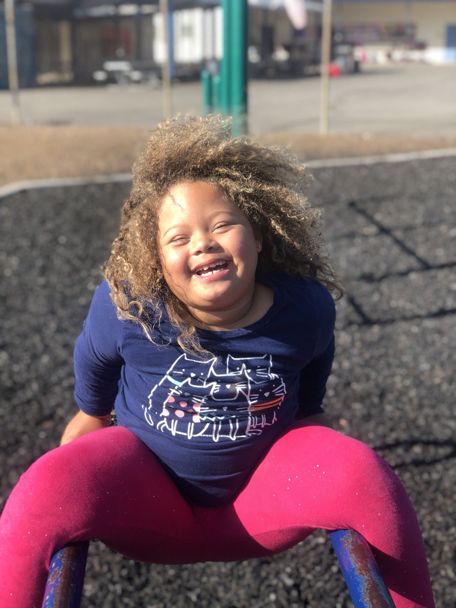 NorthmontESS's tweet photo. Nina Ballerina  #LMSVHeart #NorthmontESSRocks https://t.co/R0yZHFcN17