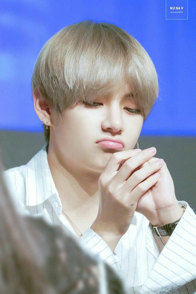 safae / #58 most hated ARMY on Twitter: "a thread of taehyung pouting