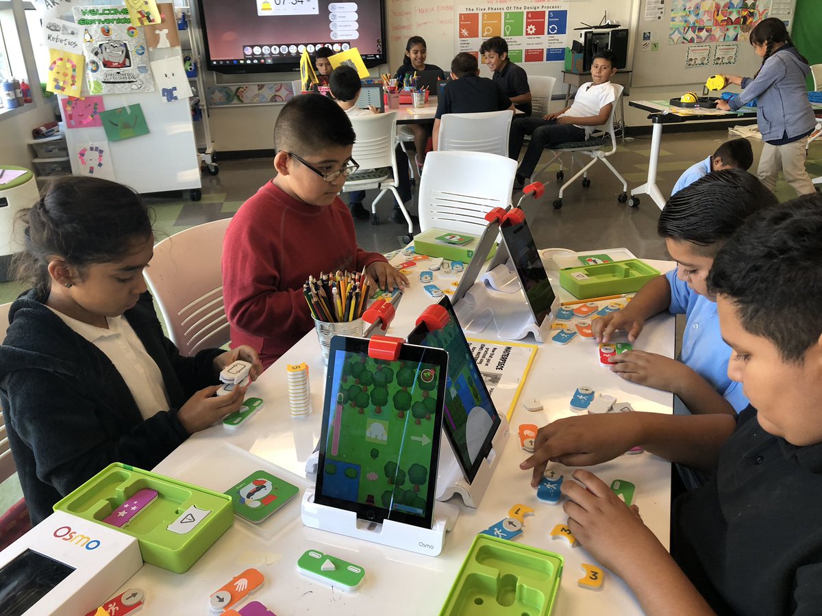MrsRentEst's tweet image. Coding Club Tuesday’s! 💻#Kodable #Beebots #CodingwithAwbie