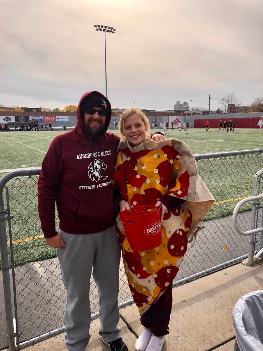 AuggieSAAC's tweet photo. Eat @davannis if you wanna get strong like @StrengthCoachV https://t.co/FSKwhrNwjs