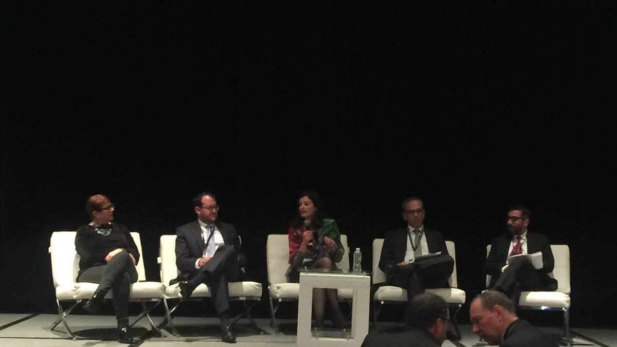 BritChaMexico's tweet photo. Para cerrar #EnergyDay2018 tenemos a Jesús Lamas de @slb_mx Alicia Varcarce @iberdrolamex Alberto Sambartolomé de @erminsight Daniel Linsker de control Risks en nuestro panel de responsabilidad social liderado por Miriam Grunstein @CIDE_MX https://t.co/N9qM7me5yx