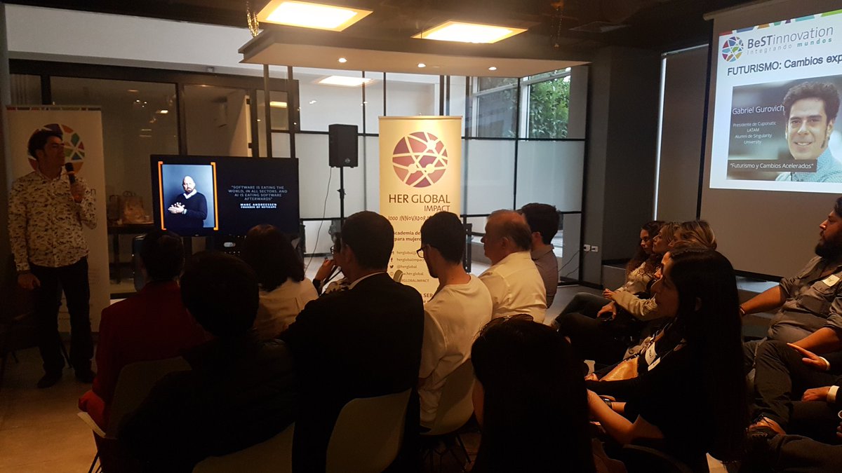 ChileTraduce's tweet image. Estamos en el primer  #BestTalks con Gabriel Gurovich hablando del Futurismo - Iot- crowdfunding- bigData -conversatorio fascinante de los fenómenos que vienen. @ChileTraduce