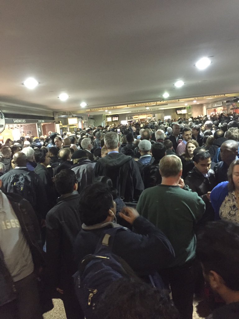 CtNYCommuteGal's tweet photo. Some fuckery is happening at #newarkpenn Closed entrances  to the tracks and now stuck in a fire hazard of a crowd. Thanks @NJTRANSIT_NEC FYI @clevercommute https://t.co/30X2tMYK3z