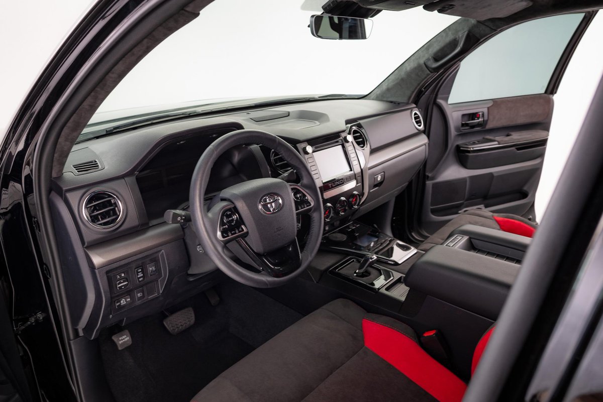 Toyota's tweet image. Coming in hot! The always fresh #Tundra Pie Pro turning out even fresher @pizzahut pizzas! #SEMA2018