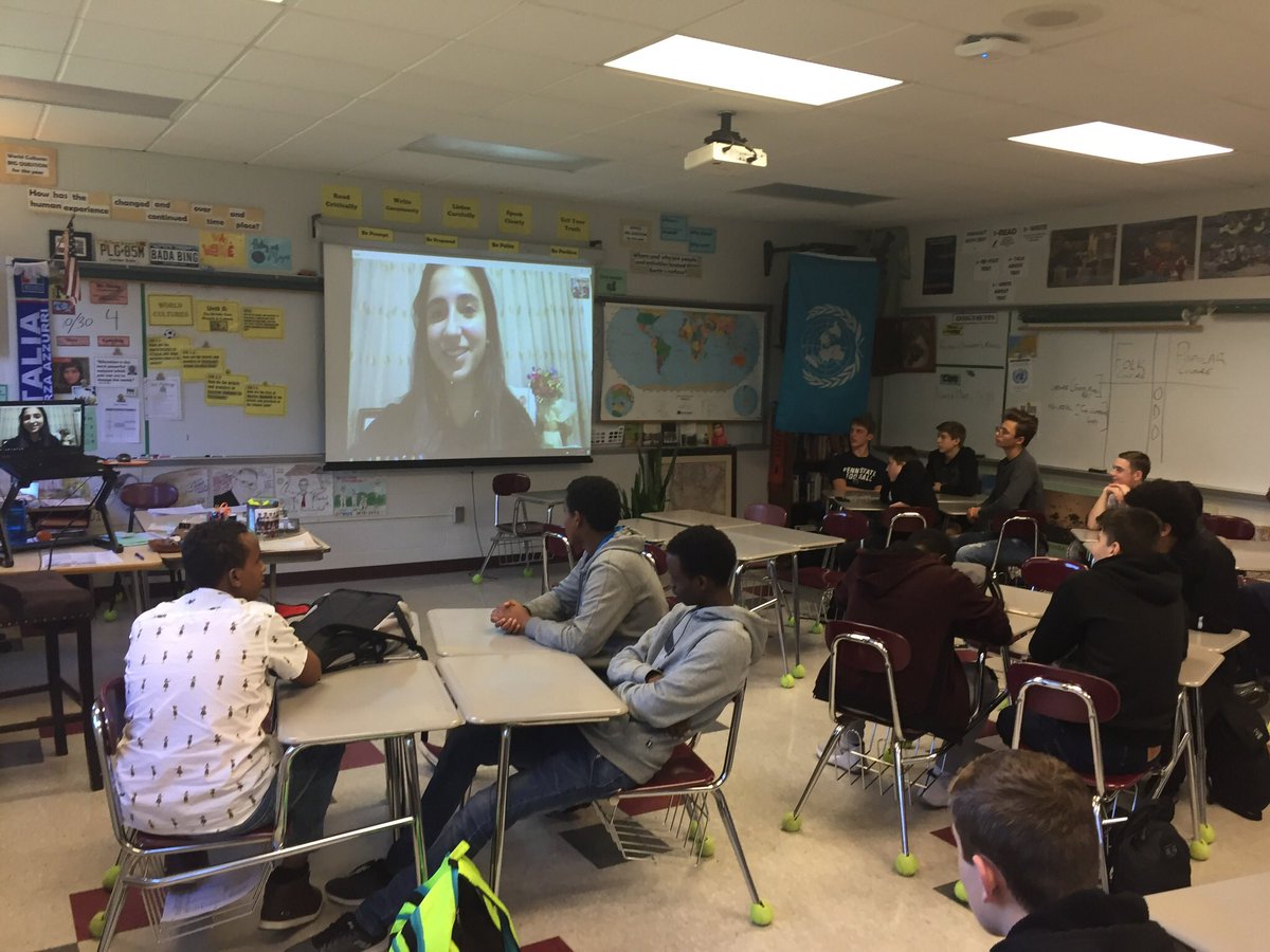 MrReidysClass's tweet image. #MASHFlex Ss connect with previous MASD student living in Jordan about the power of learning languages and understanding cultures. #mashteach