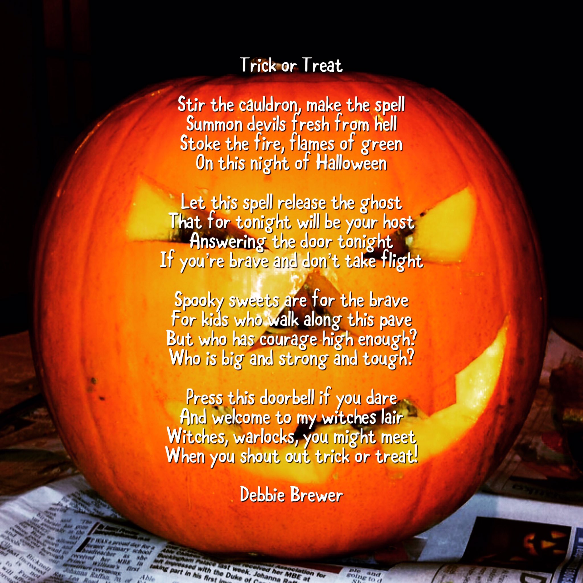 Books And Poetry on Twitter: "Happy Halloween! 🎃💀🎃☠️🎃👻🎃 Dare you ring  the bell and shout “trick or treat”? #halloween #ghosts #witches #book  #books #poem #poems #poetry #halloweenfun #devils #scary #bookshelf  #poetrycommunity #bookworm #