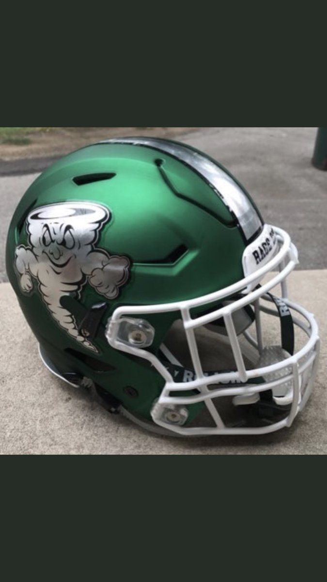 Happy to say that I have received a scholarship offer to play football at Lake Erie College! Thanks @coachaichele @CoachHazzLEC !