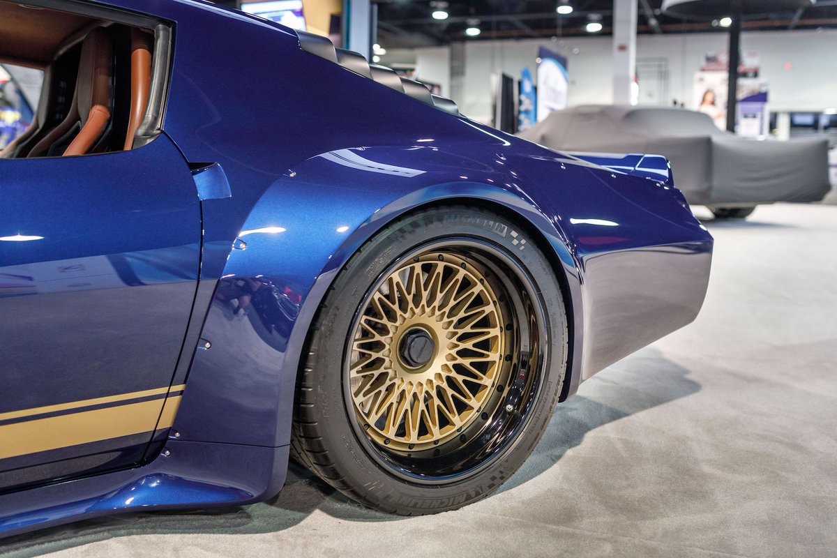 ForgelineWheels's tweet photo. Are you sure this is a street machine? @Roadster_Shop shocks @SEMASHOW with "#RoadRage" #protouring #Chevy #Camaro on #Forgeline #LS3C! https://t.co/qD2LozPnyF https://t.co/xd0GsYss5l