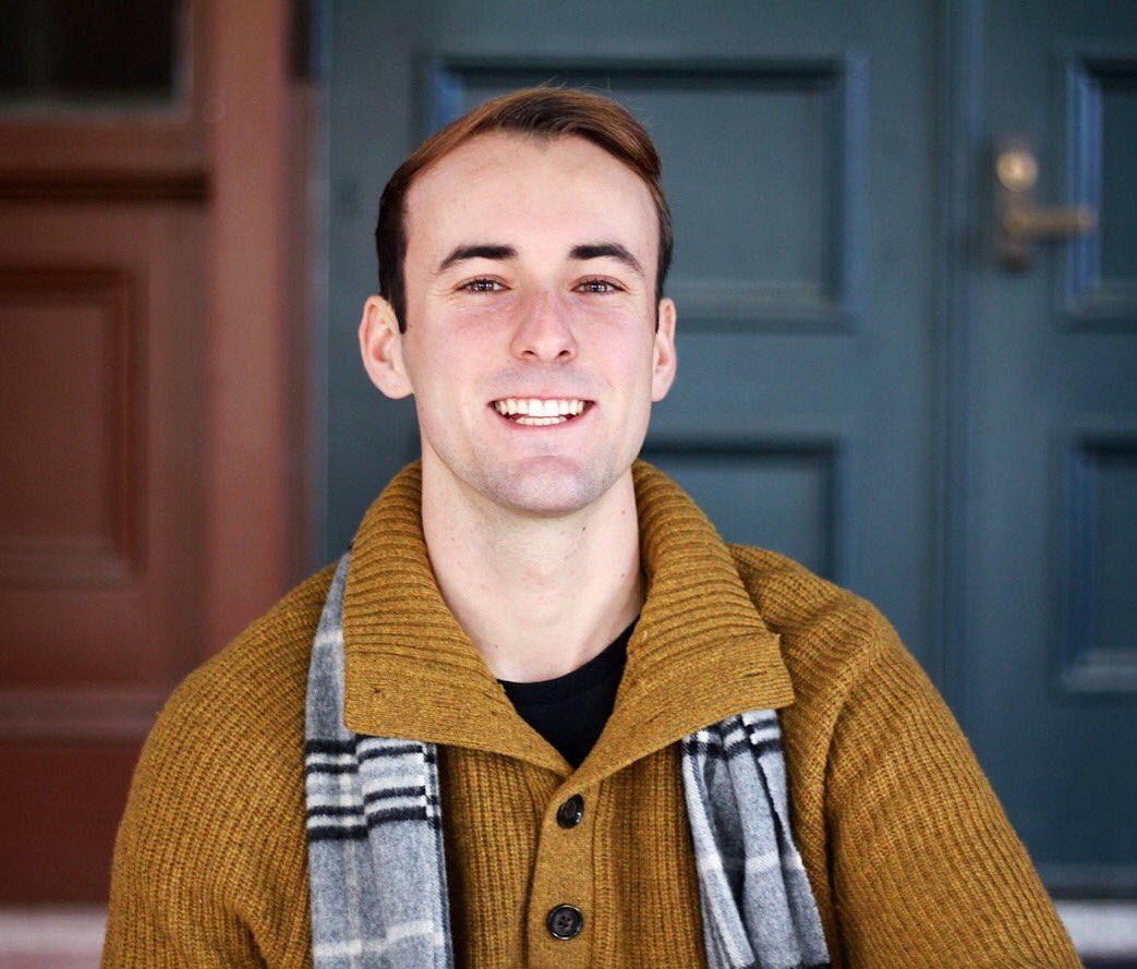 NotTooSharp's tweet image. Meet @mattderrrick!
Position: Music Director
Year: Junior
Major: Marine, Estuarine, and Freshwater Biology
Voice Part: Tenor 2
Favorite NTS Song: Lay Me Down
Hidden Talent: I can free dive and hold my breath for up to 3 minutes!