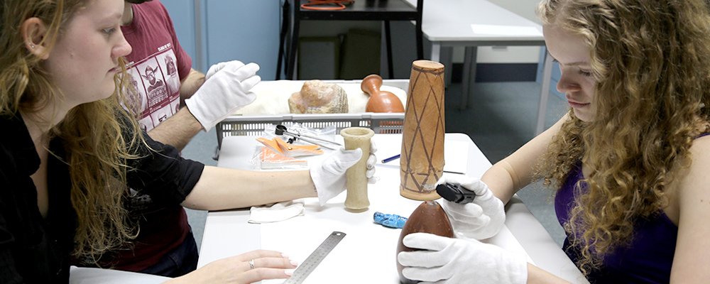 CultureWorksAus's tweet image. Hear Kyla McFarlane discussing an innovative collaboration at @IanPotterMuseum  aiming to increase student engagement ‘.IMG.ING - a Museum Made Digital’ #KnowledgeableObject 28th Nov. Limited places so RSVP ASAP ! tinyurl.com/OBLCoP-event #OBLCoP