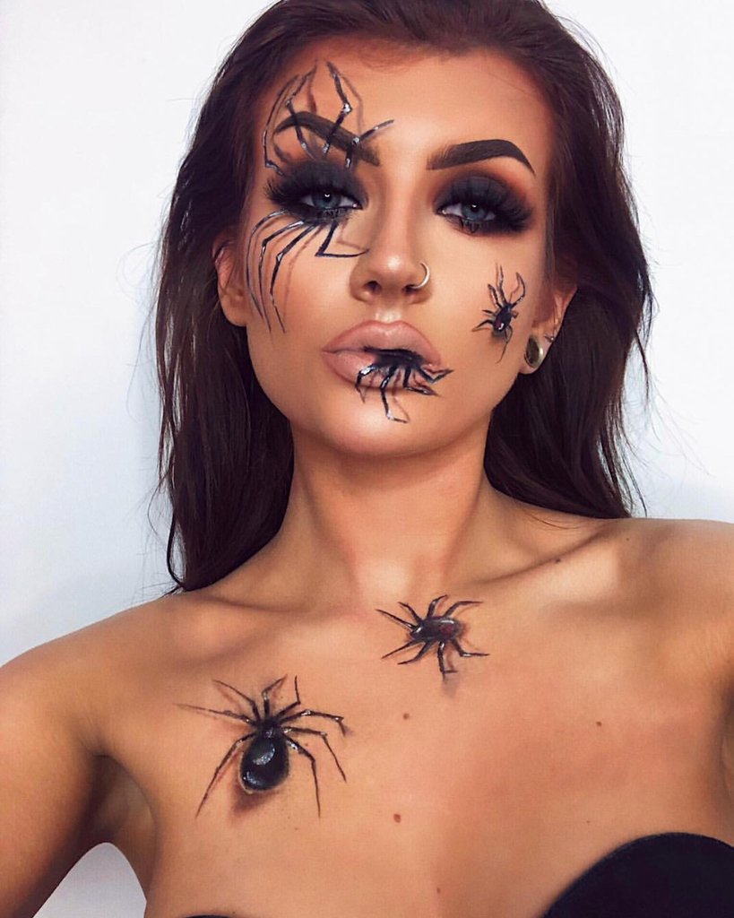 Just can't get enough of this Halloween Inspo from @jodiehulme. 🕷 Simple and bold 🕸 - - - - - #AestheticaCosmetics #HalloweenInspo #Halloween2018 #seasonalmakeup #seasonaltrends #spiders #smokeyeyes #bebold