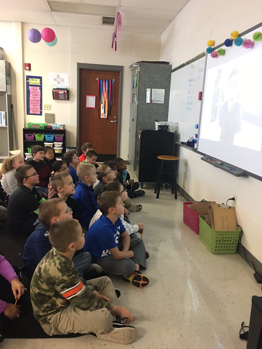 CrystalparkerCP's tweet image. Mini engineers designed, built, and tested pumpkin catapults today. They begged to “tweak” their designs tomorrow! #mcisfamily #spookystem @brookebrownTOTB