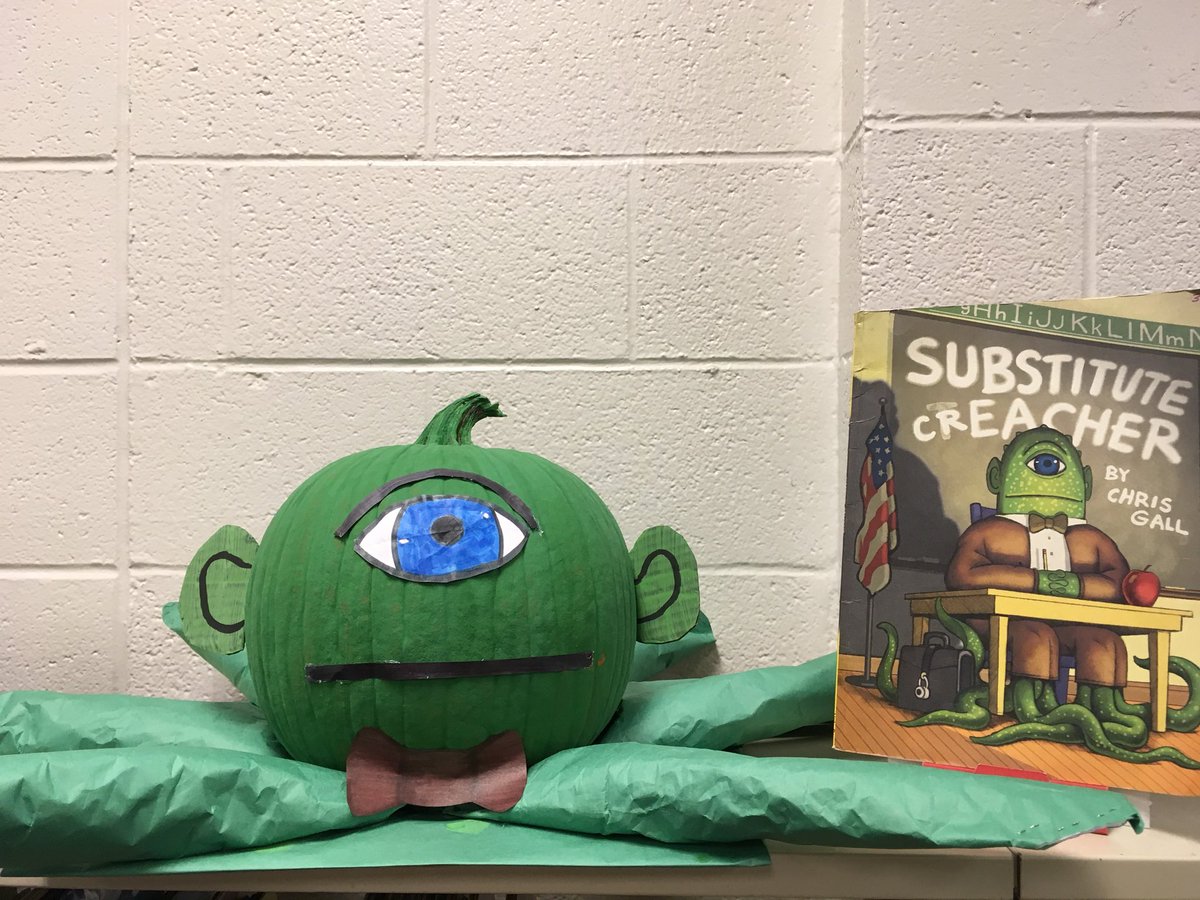 KarianLibrarian's tweet photo. π they were all just so amazing! #bookpumpkins #chroniclesofnarnia #margaretwisebrown https://t.co/7FUyyLhCeY